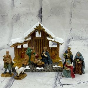 Hawthorne Village "The First Noel Creche" Miniature Nativity 2003 9 Pieces